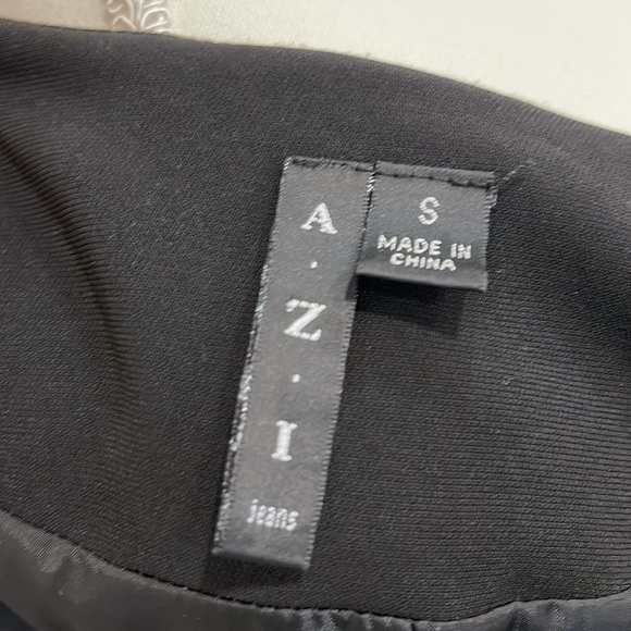 A.Z.I. Jacket size small - Picture 6 of 8